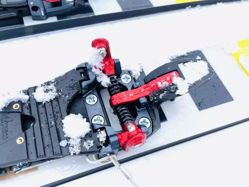 テレマーク用のビンディングを比較