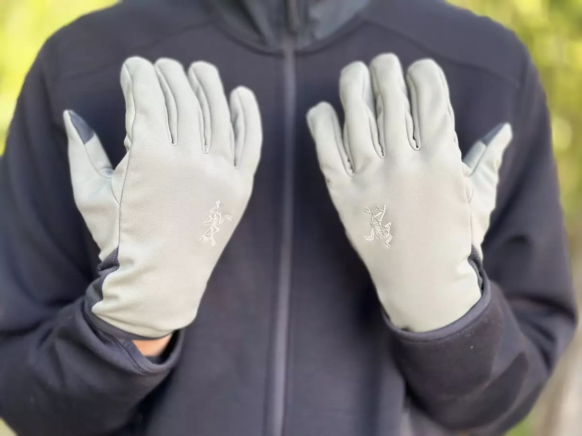 雪山登山&スキーで大活躍のグローブ!ゴアテックス インフィニアムの良さを体感できる『アークテリクス ベンタグローブ』新旧モデル比較付き