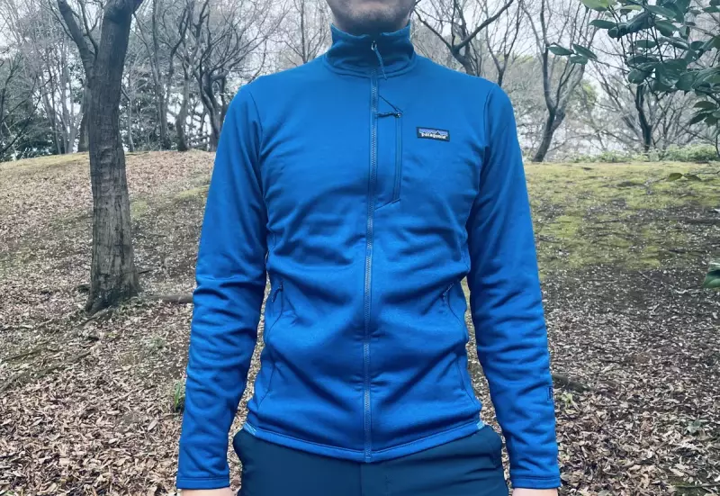 R1デイリージャケットのジッパー