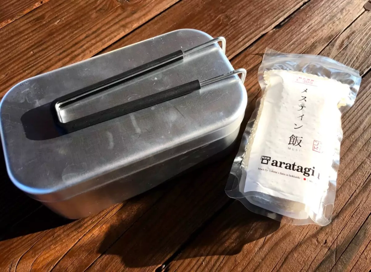 「メスティン飯」って知ってる?メスティンで簡単に炊飯できるお米の炊き方