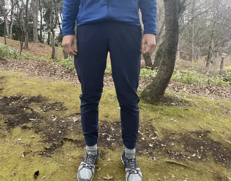 パタゴニアのスカイライン・トラベラー・パンツのサイズ感