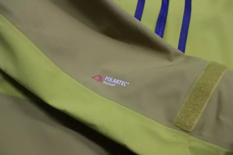 ポーラテック ネオシェル