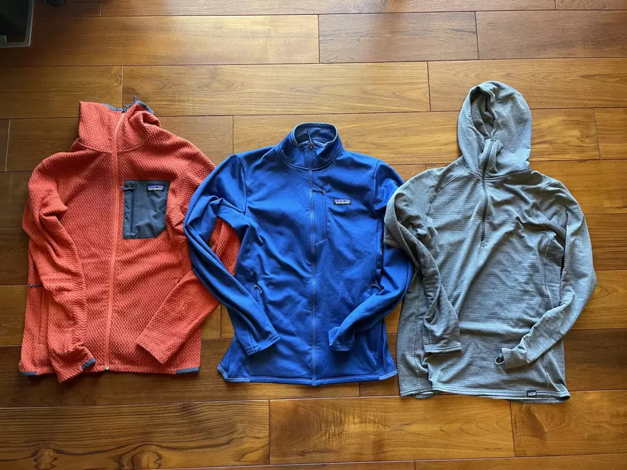 防寒・透湿性を目的に着用するミッドレイヤー