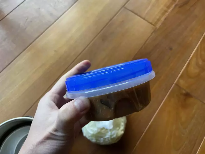 スクリューロックの中に入った水分がこぼれる心配がなくなる