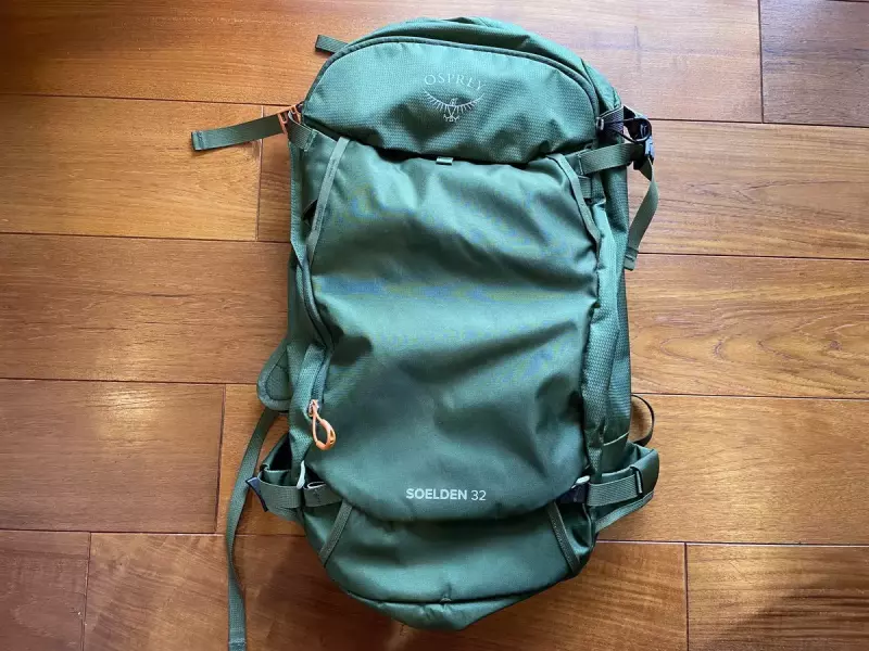 ソールデン32の場合はベルト全てを隠す幅