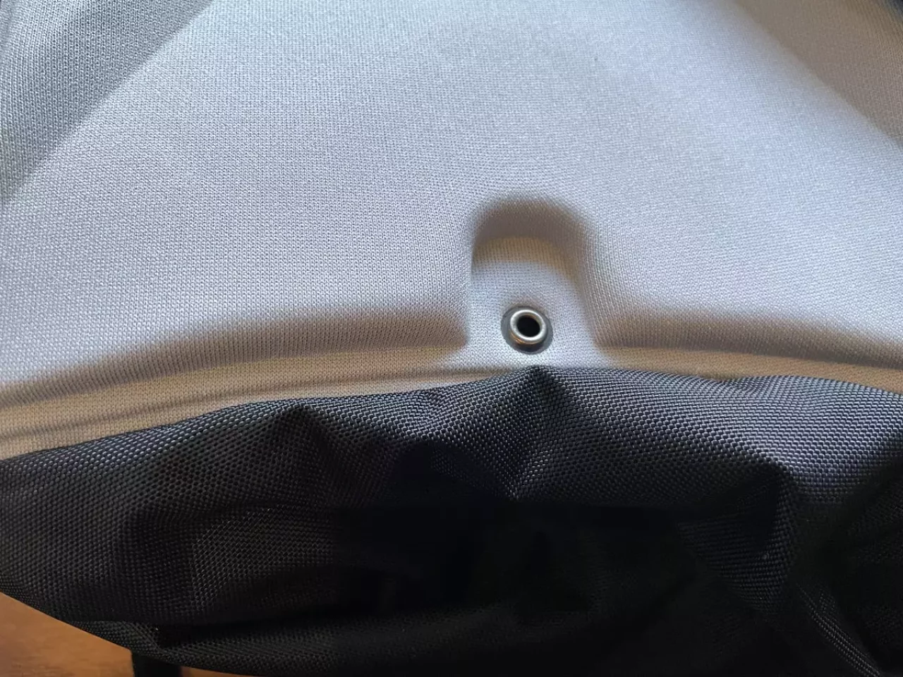 水抜き穴がキャンバー30にはついている