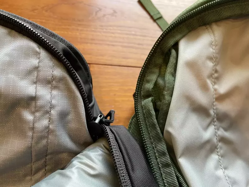 キャンバー30は引き裂き強度の強いリップストップナイロン