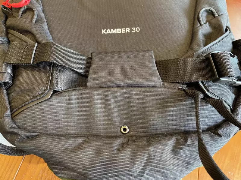 水抜き穴がキャンバー30にはついている