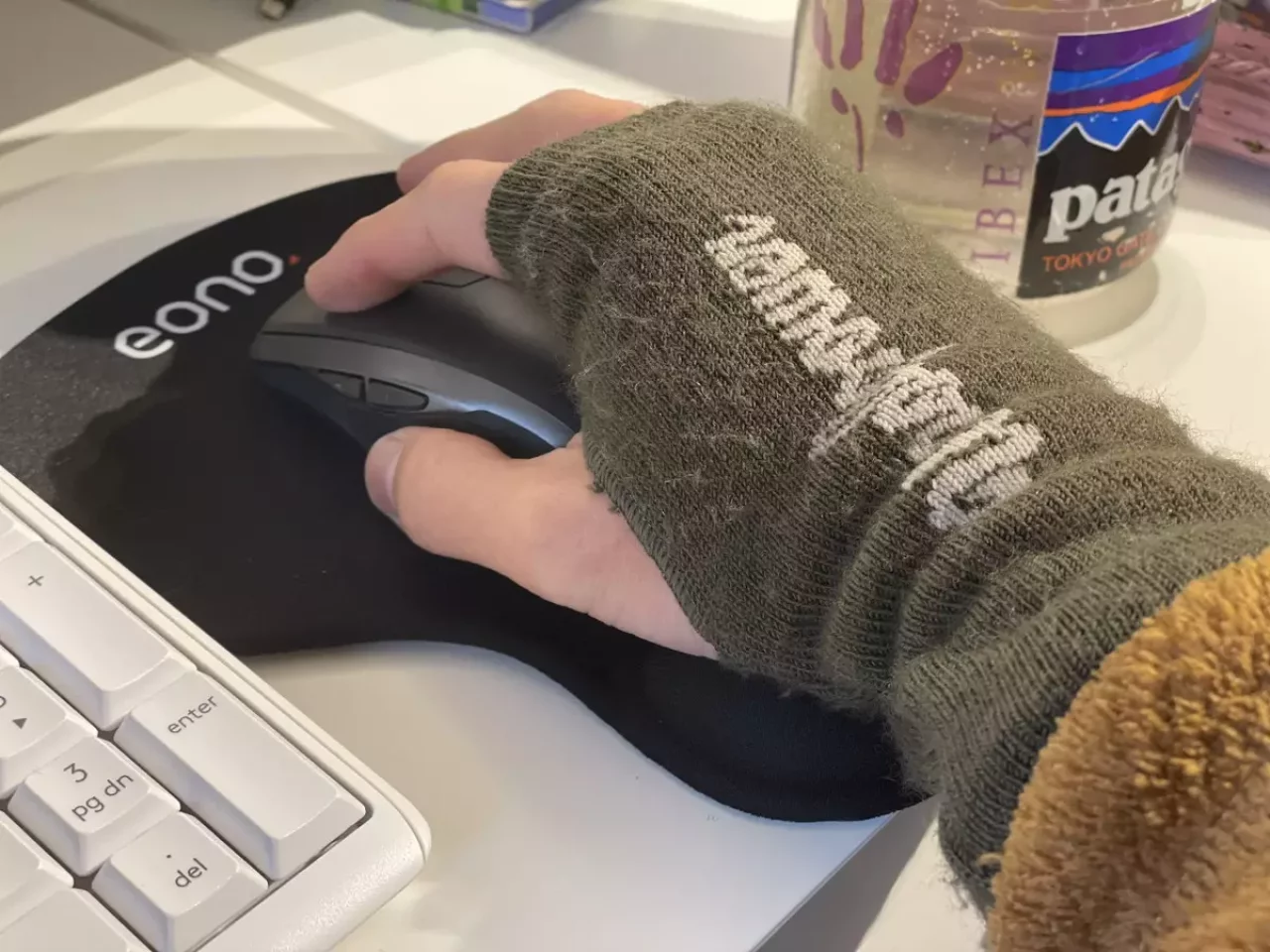 ウールパワーのリストゲイター パソコン作業