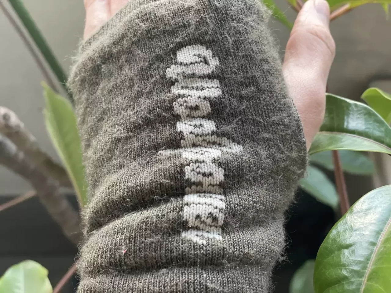 ウールパワーのリストゲイター 素材