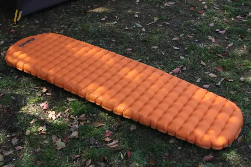 NEMO登山用テントマットの最高峰「テンサーアルパイン」
