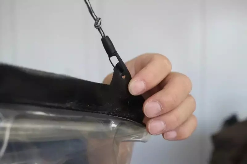 マップケース オルトリーブのストラップ