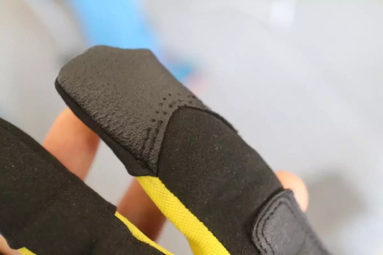 メカニクスウェア グローブの指