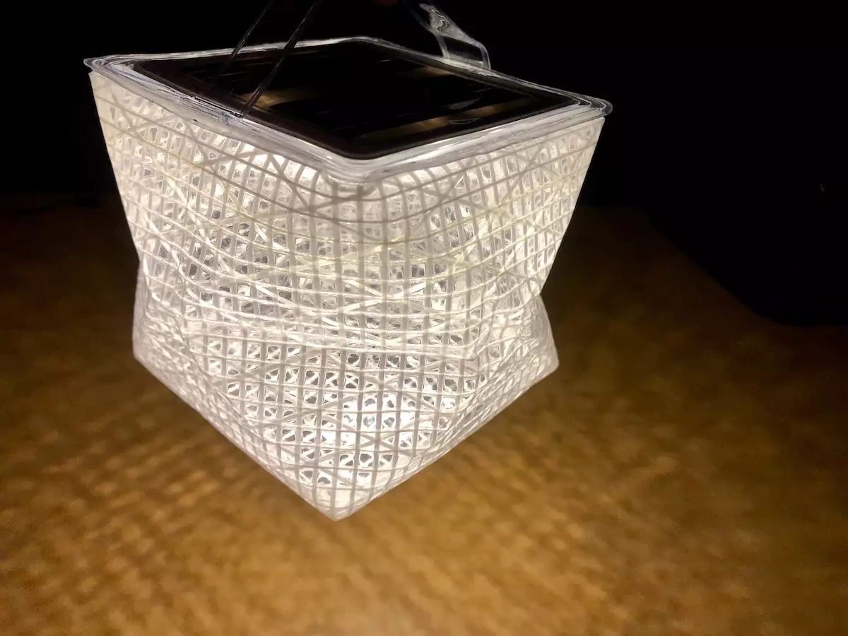 【レビュー】ソーラーパフ-登山で便利!電池不要のランタン