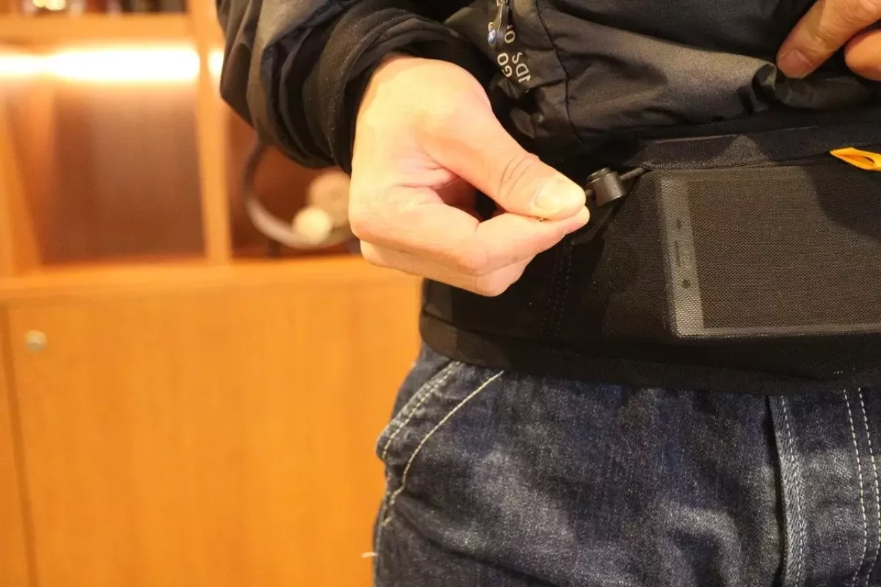 ネイキッド ランニングバンド