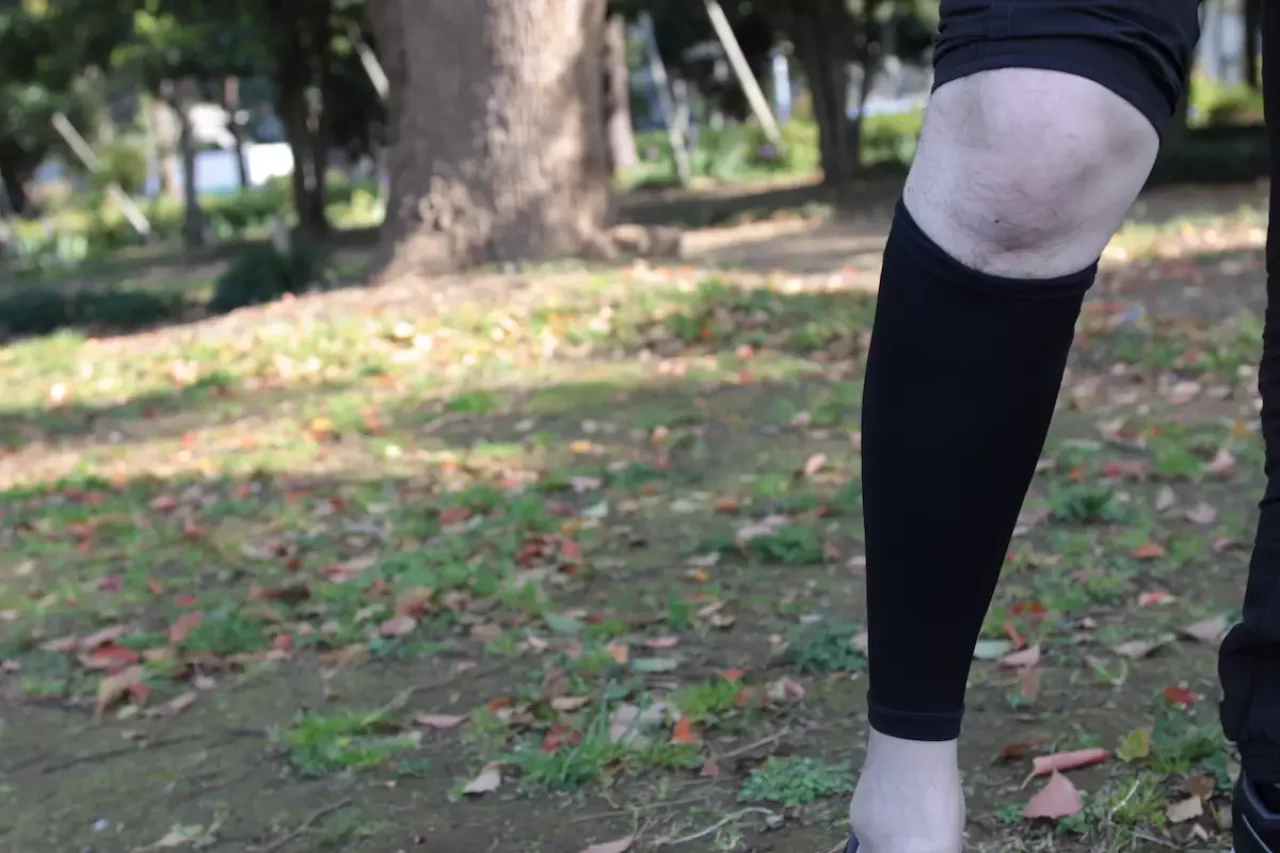 スポーツテックタイツ