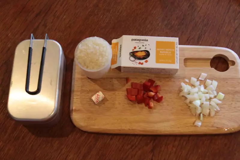 メスティン×パタゴニア プロジョンズで作る簡単炊き込みご飯の食材