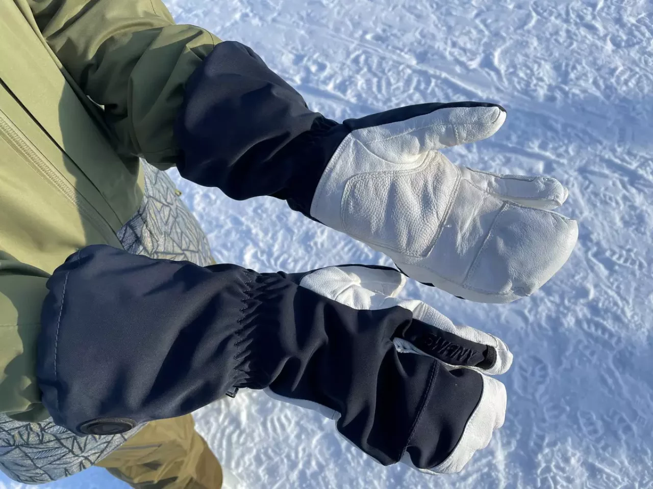 スワニーのグローブを選ぶ理由 耐久性