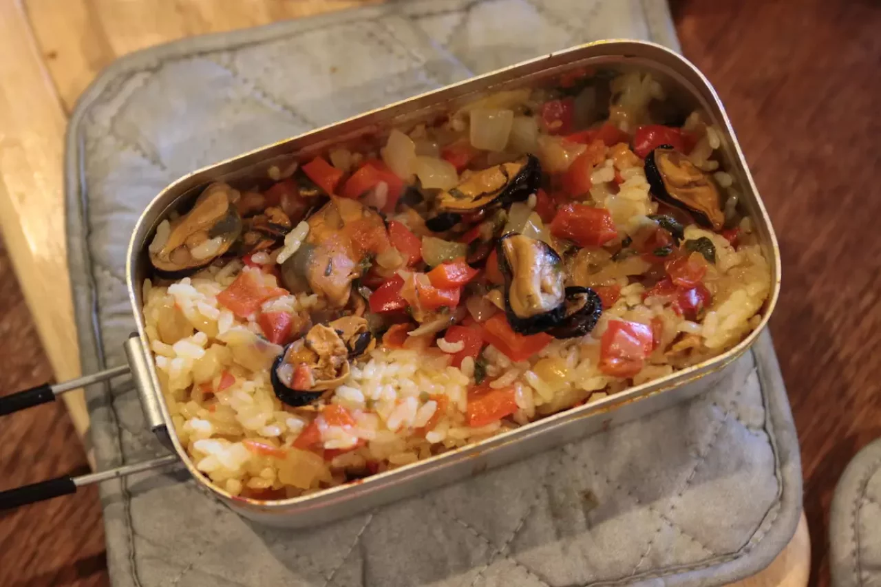 メスティン×パタゴニア プロジョンズで作る簡単炊き込みご飯