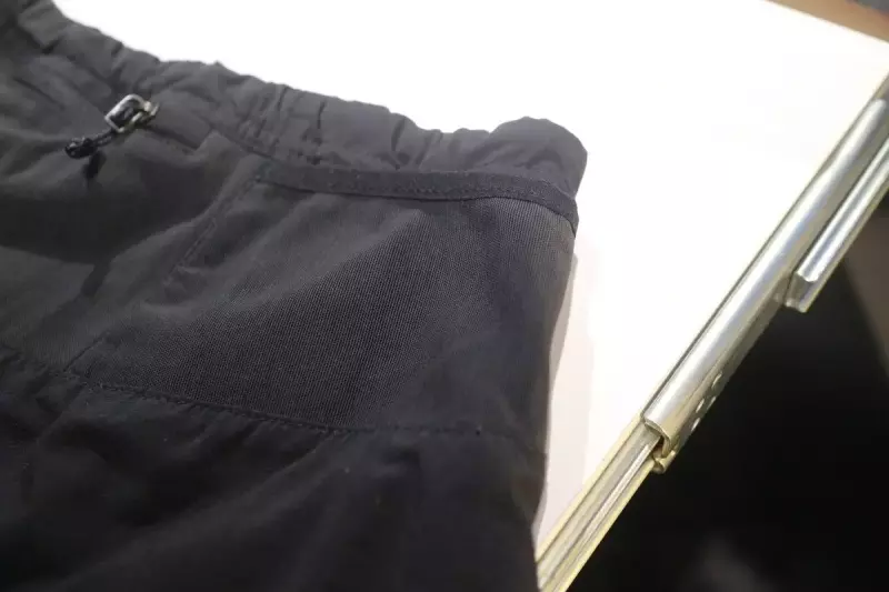 サロモン パルス7ショーツ