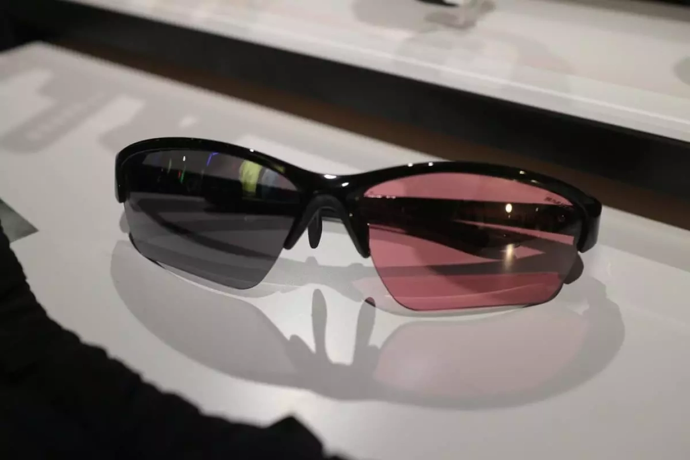 スミス テイクファイブスポーツ トレラン用のサングラス