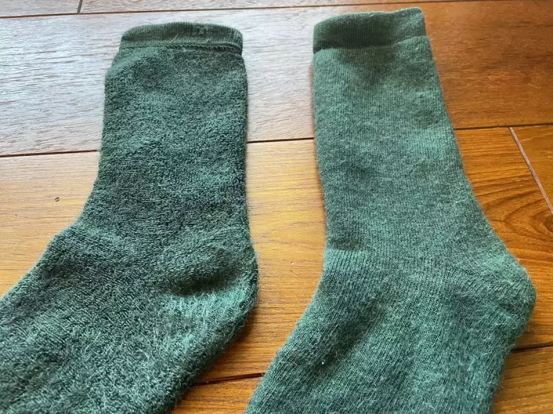 ウルフロッテ・オリジナルと言う独自の生地を採用したソックス