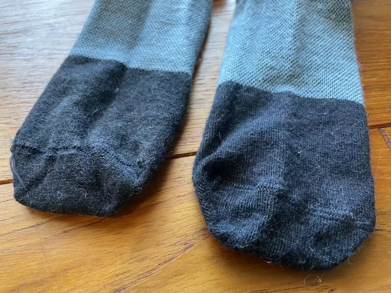 つま先はシームレス加工