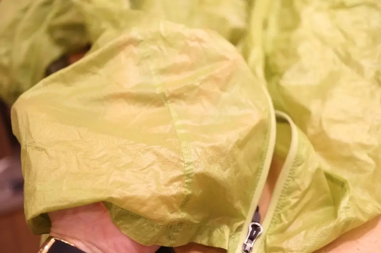 ウインドシェル