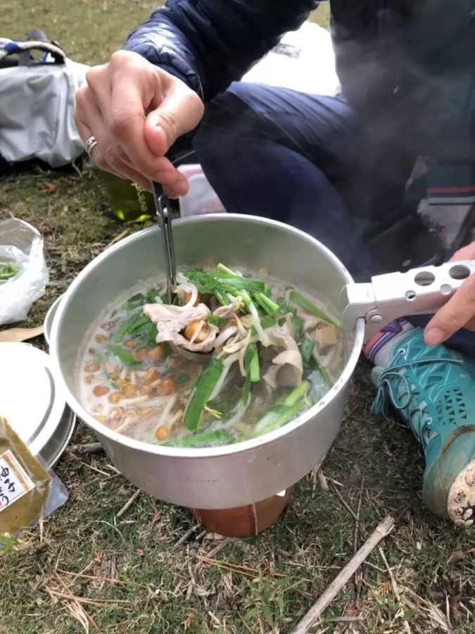 晩秋11月 明神ヶ岳~明星ヶ岳-豚バラとニラときのこの鍋