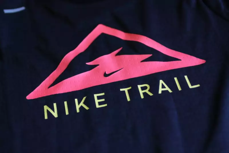 ナイキ ライズ 365 トレイル