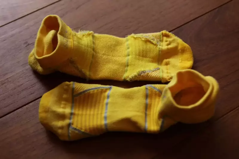 登山用ソックスで足裏のアーチをサポート