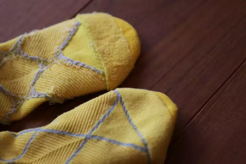 登山用ソックスで足裏のアーチをサポート