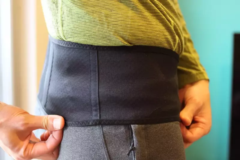 GOLDWINのマグフローコンディショニングベルトの素材