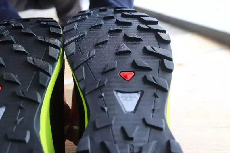 サロモン XA ELEVATE GORE-TEX