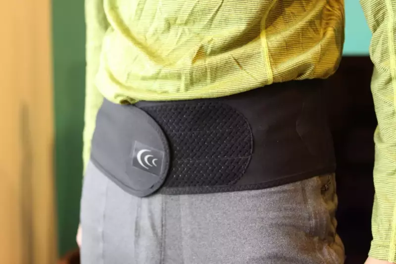 GOLDWINのマグフローコンディショニングベルトの素材