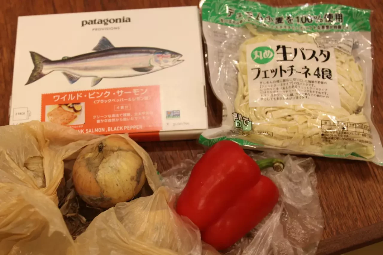 山ごはん『パタゴニア プロビジョンズ ワイルド・ピンク・サーモンのパスタ』の材料