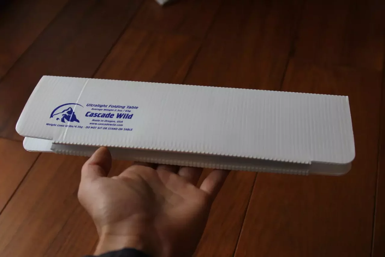 Cascade Wild超軽量折りたたみテーブルの重量・サイズ