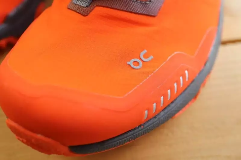 トレイルランシューズ『オン クラウドベンチャー ピーク』