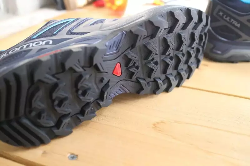 シューズ『サロモンのX ULTRA』