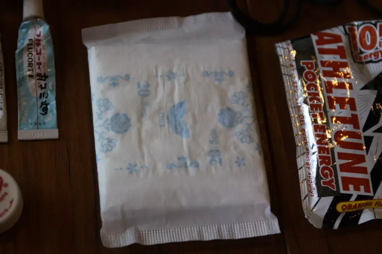 ファーストエイドキット12:女性用ナプキン