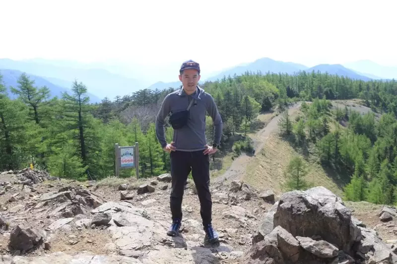 サロモンのX ULTRAで登山