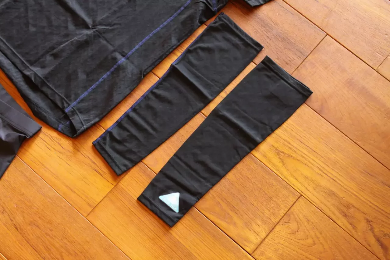 FREEZETECHのアームカバー