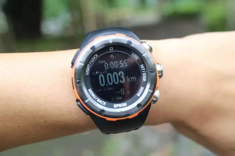 エプソン アウトドア スマートウォッチ