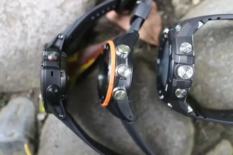 アウトドア スマートウォッチ