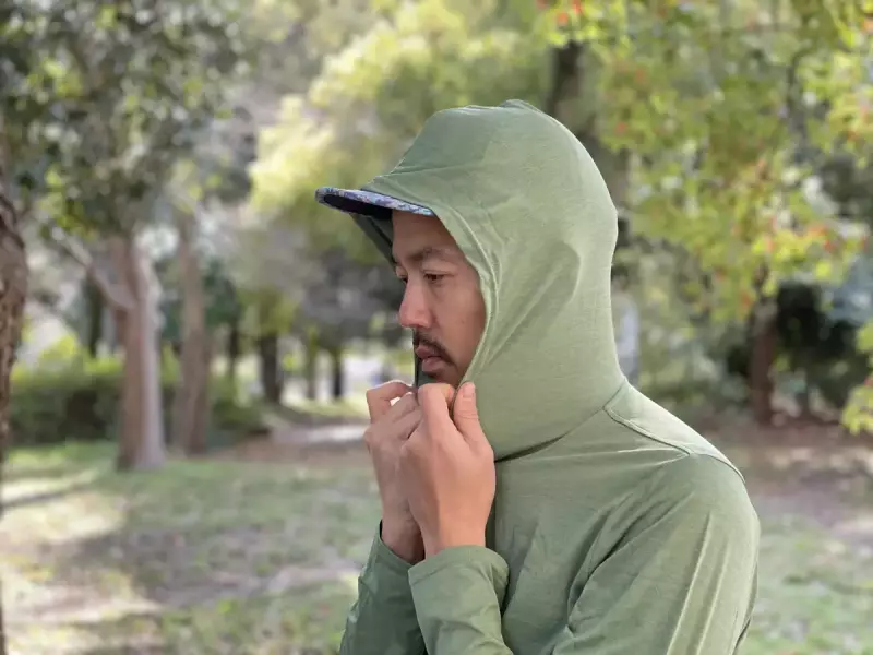 キャプリーン・クール・デイリーは山遊びだけでなく海や川などで遊ぶ際のラッシュガード