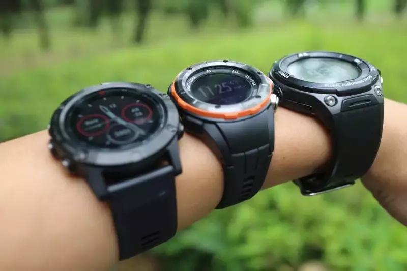 アウトドア スマートウォッチ