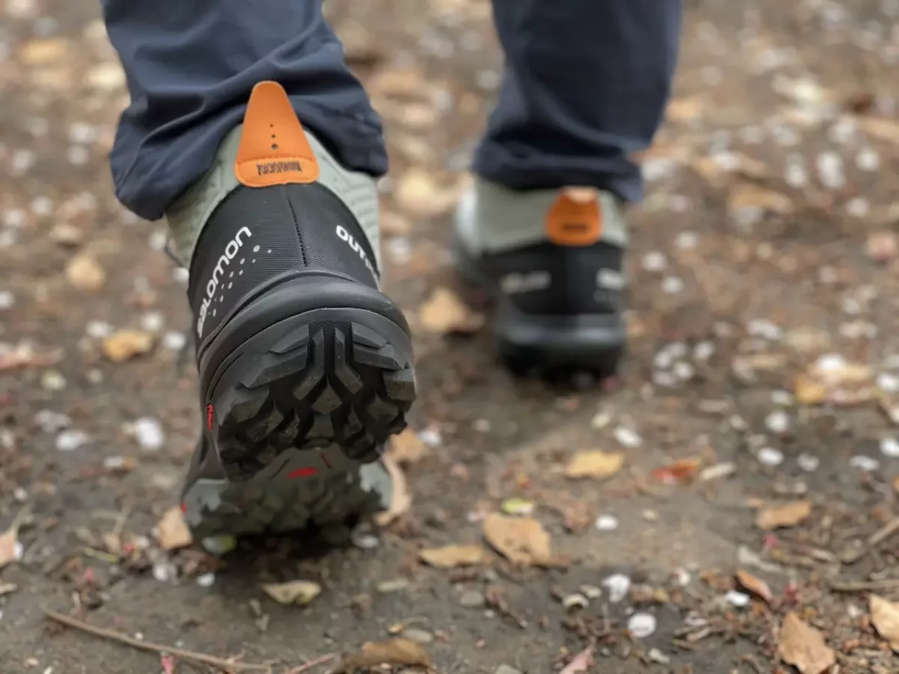 疲れづらい登山をサポートするハイキングシューズ