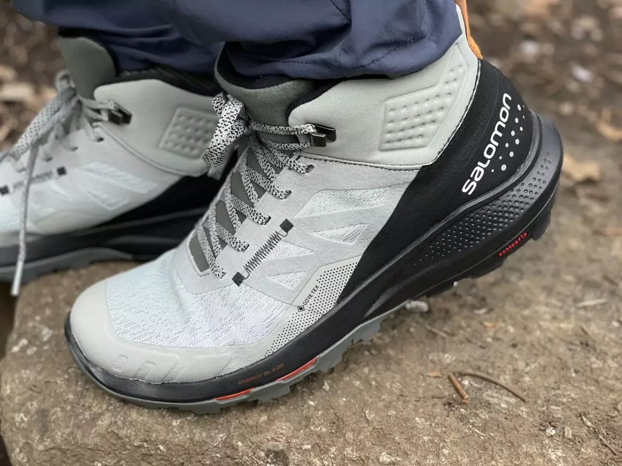 低山ハイキングはもちろん、ゴアテックスによる安心感があり、縦走登山やファストパッキングでも活躍