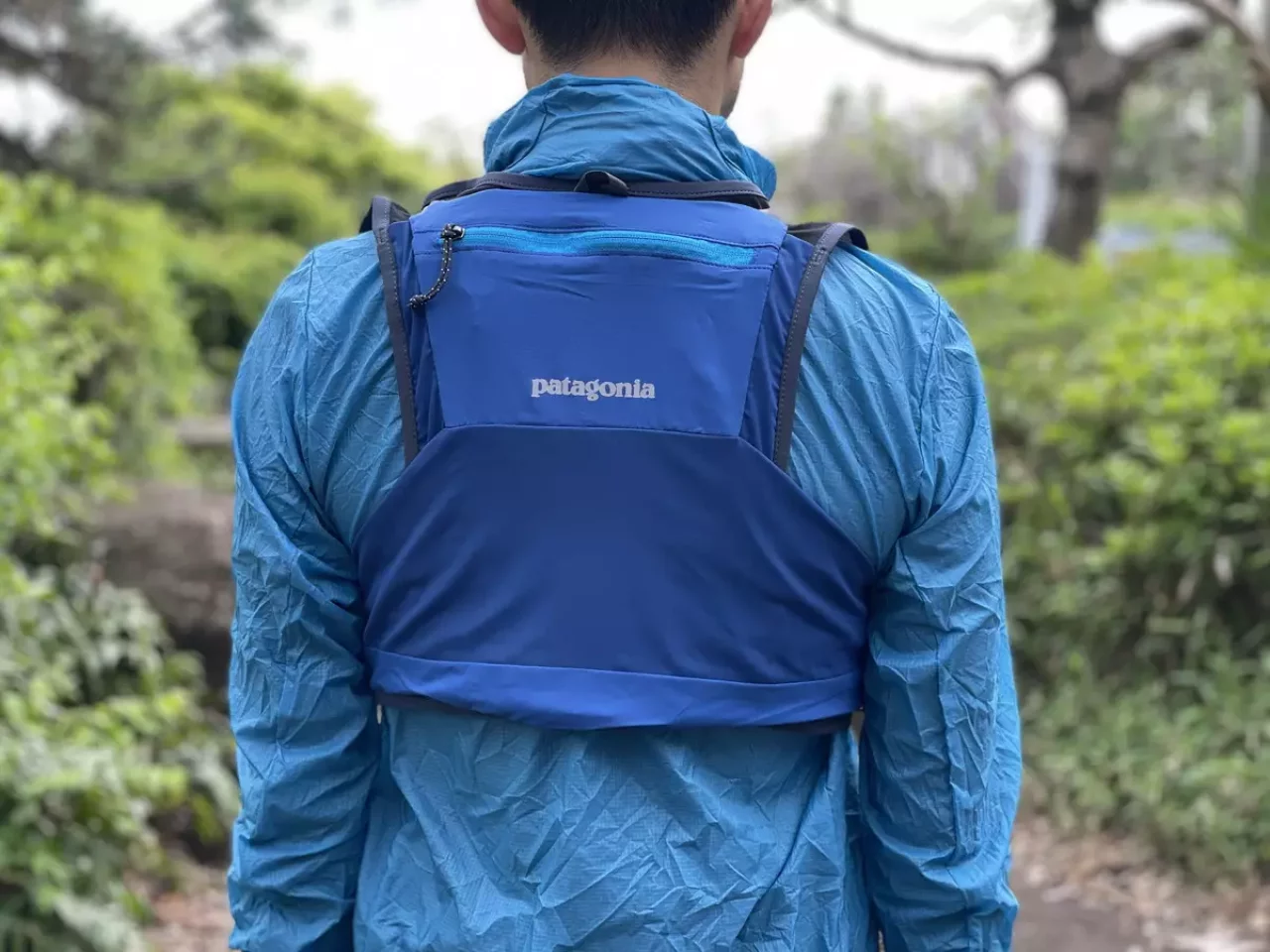 スロープ・ランナー・エンデュランス・ベスト3Lは、最もコンパクトで小容量のザック