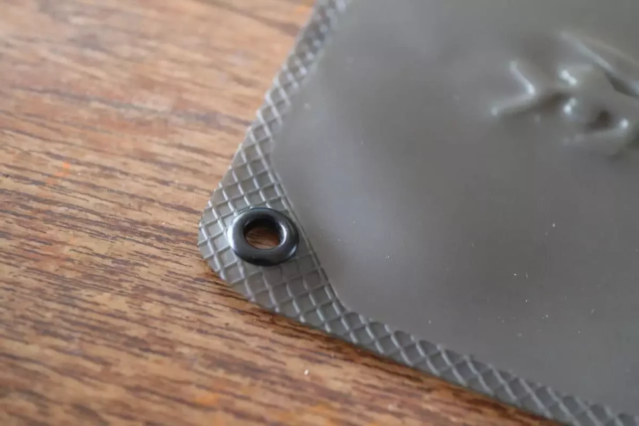 汗・雨・水から 必需品を守る『パタゴニア サーフ・ドライバッグ 』